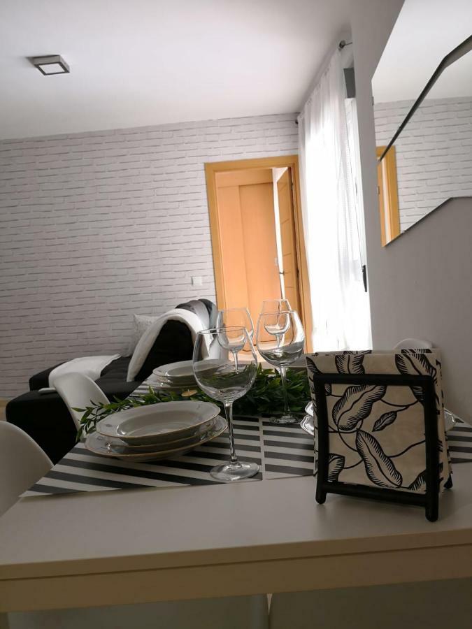 Apartamento La Victoria Малага Екстер'єр фото
