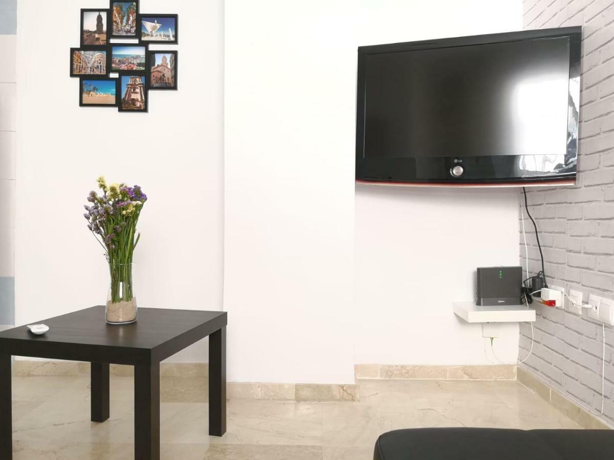 Apartamento La Victoria Малага Екстер'єр фото
