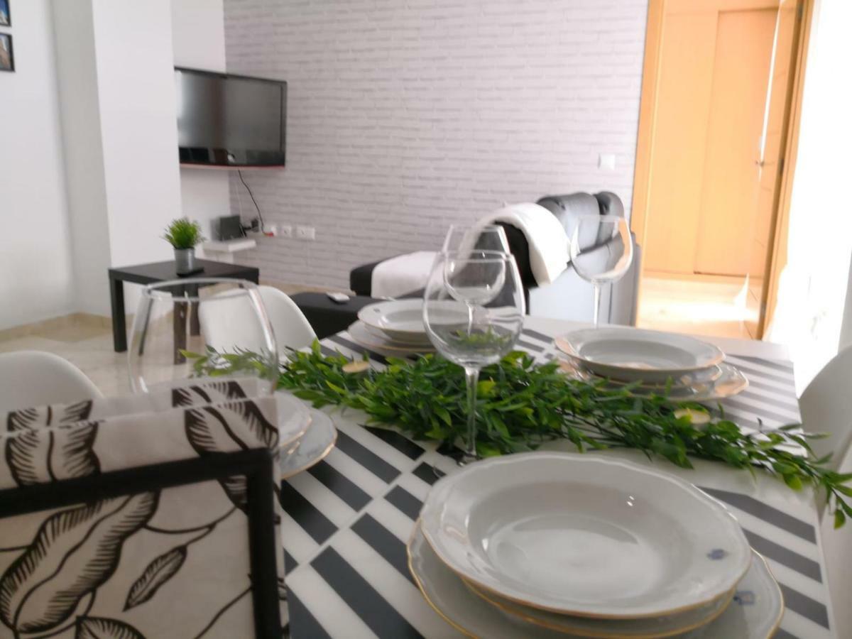 Apartamento La Victoria Малага Екстер'єр фото