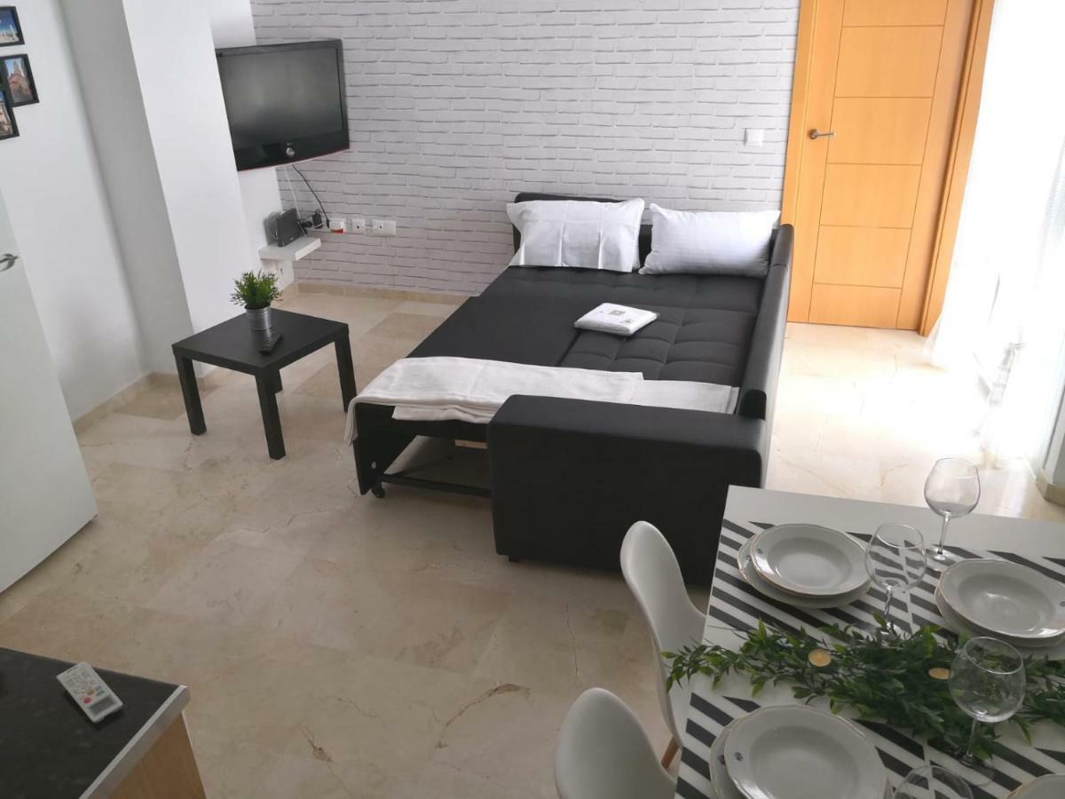 Apartamento La Victoria Малага Екстер'єр фото