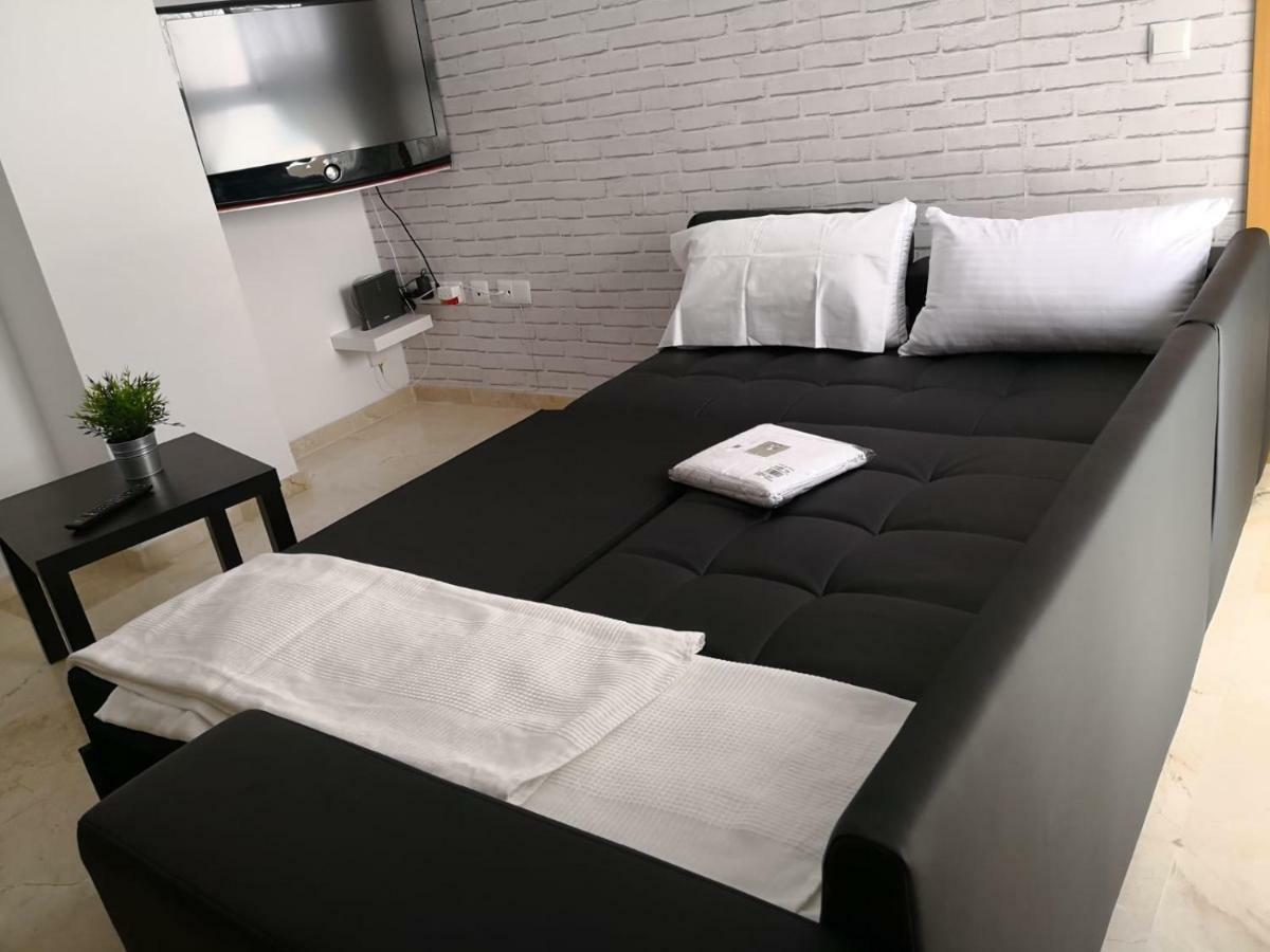 Apartamento La Victoria Малага Екстер'єр фото
